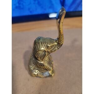 Small metal Elephant Statue, Trunk Up made in India